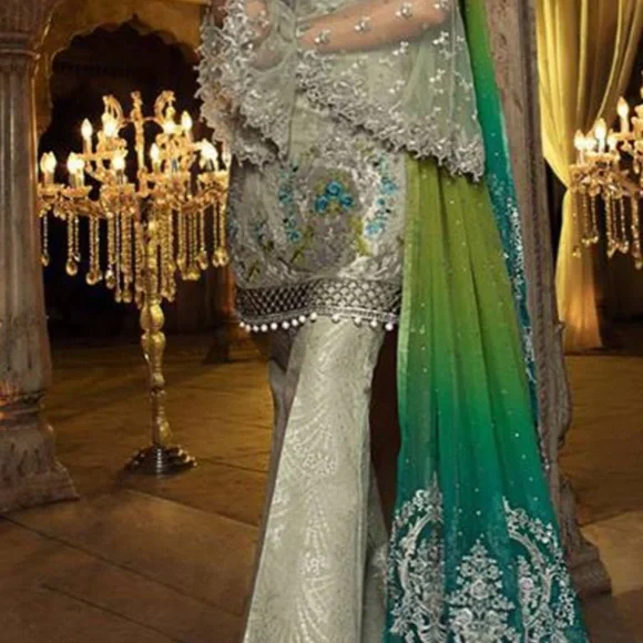 Pakistani branded dresses - Picture 3 of 3